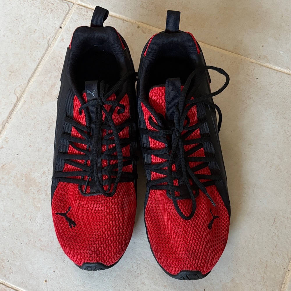 Men’s Puma Dynamic Red and Black SoftFoam Comfy Athletic Shoes